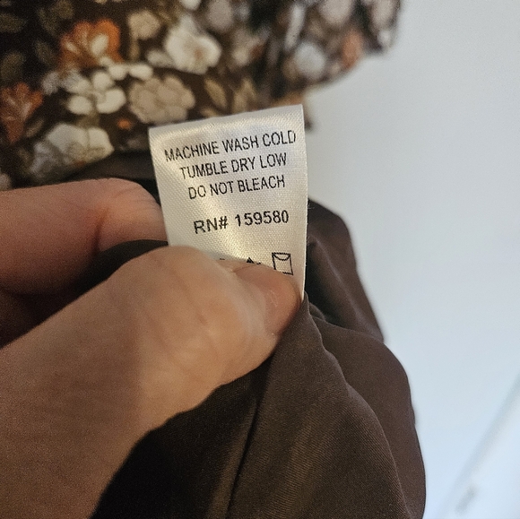 Pink Lily Brown Flowy Dress - Picture 3 of 10